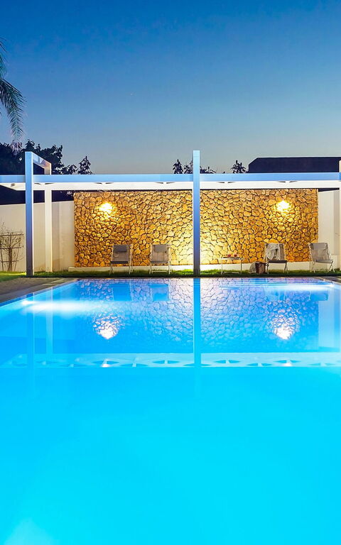 Villa Pietra Del Sole: Have, pool, Udendørs, Udvendige