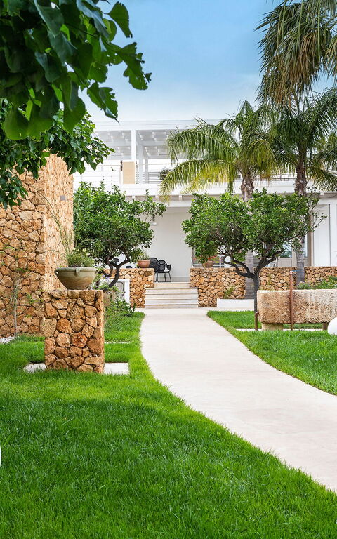 Villa Pietra Del Sole: Have, Udendørs, Udvendige