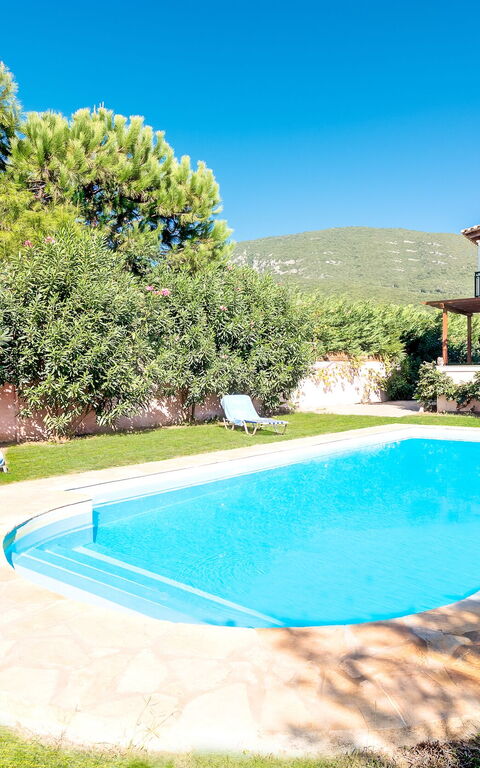 Beachfront Villa Rania: pool