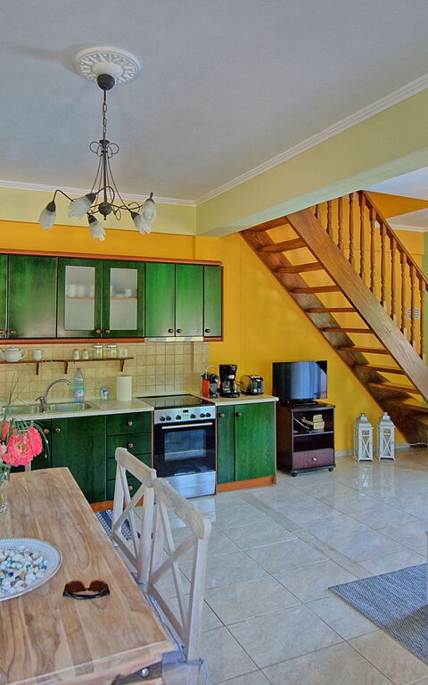 Beachfront Villa Rania: Frokostlokale, Køkken, Stue