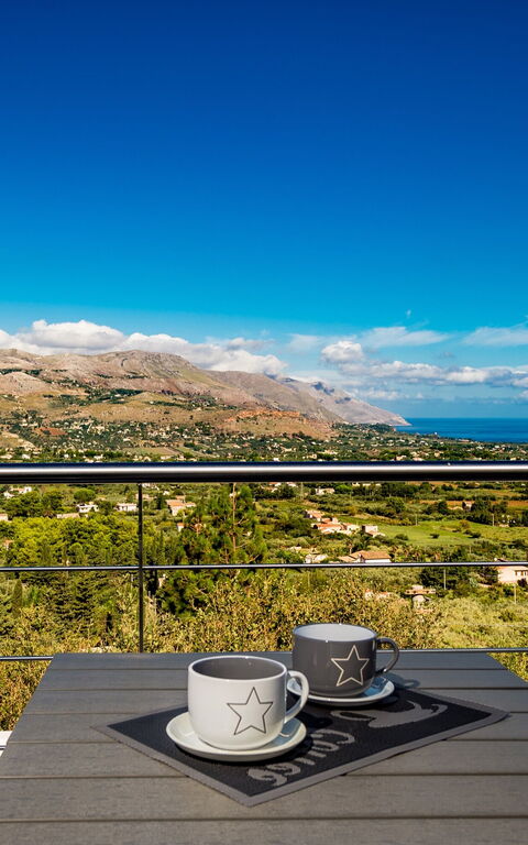 Villa Scire: Have, Udendørs