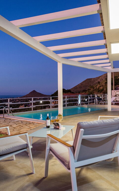 Villa Scire: pool, Udendørs