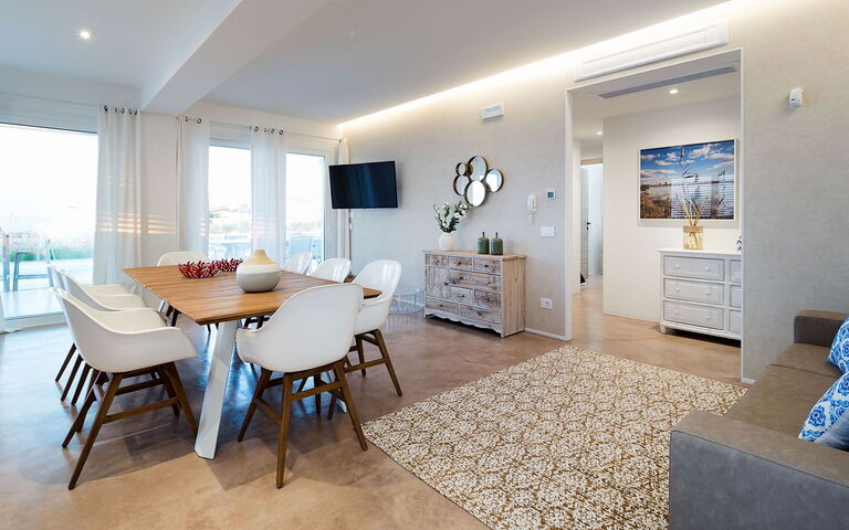 Villa San Lorenzo Palma: Frokostlokale, Køkken, Stue