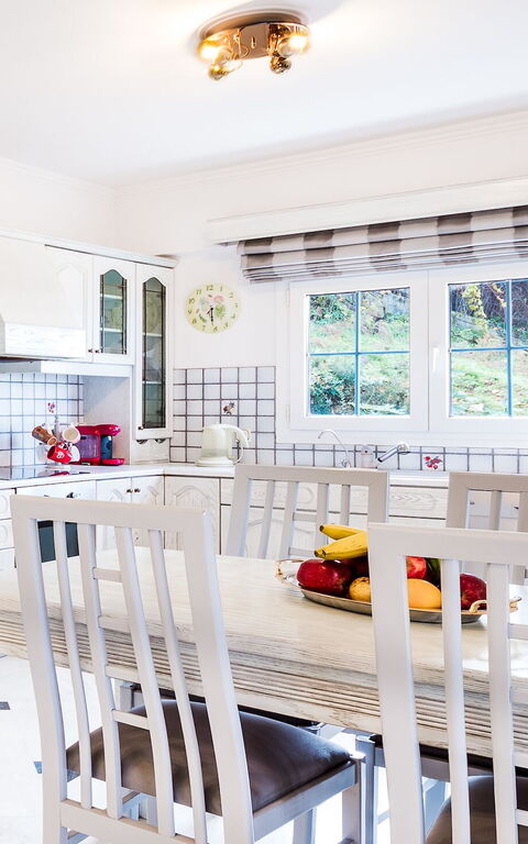 Villa Corfu Panorama: Frokostlokale, Køkken