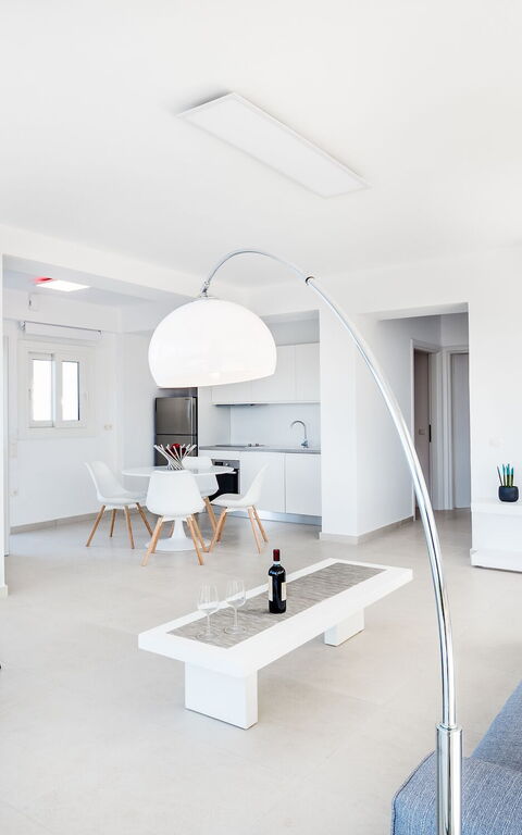 Villa Athena: Frokostlokale, Køkken, Stue