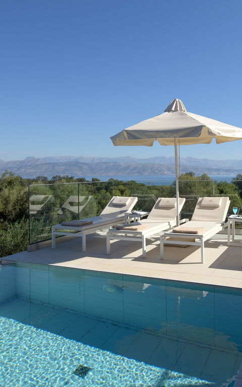 Villa Nafsika: pool, Udendørs, Udvendige