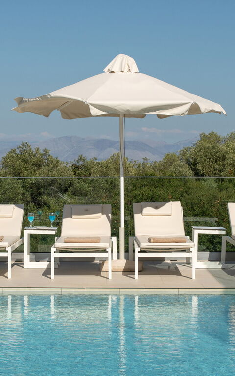 Villa Nafsika: pool, Udendørs, Udvendige, Visninger