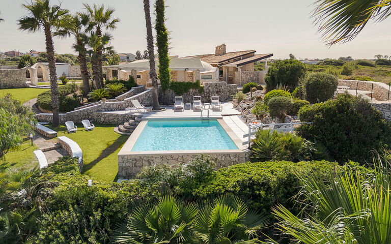 Villa Del Mito: Have, pool, Udendørs, Udvendige