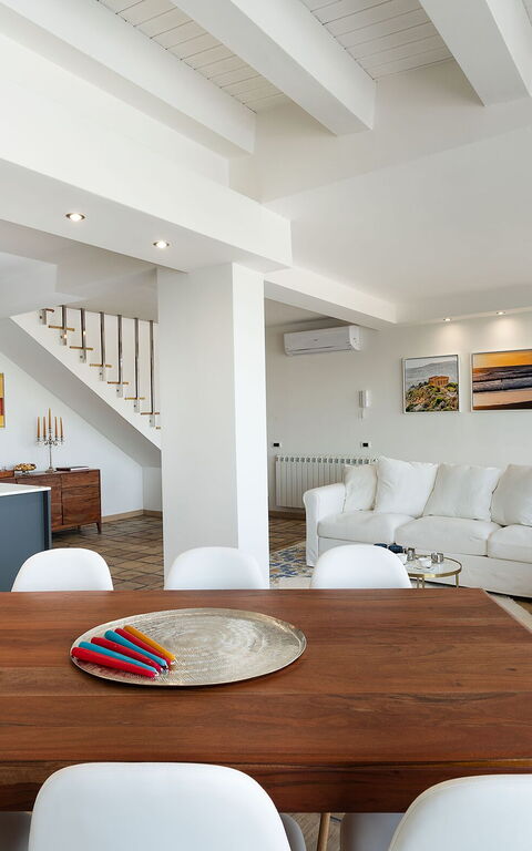 Villa Camemi: Frokostlokale, Køkken, Stue