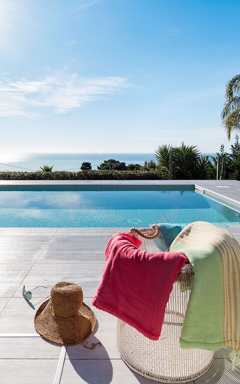 Villa Pales: pool, Visninger