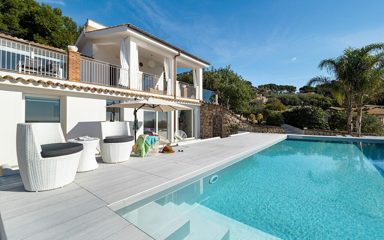 Villa Pales: pool