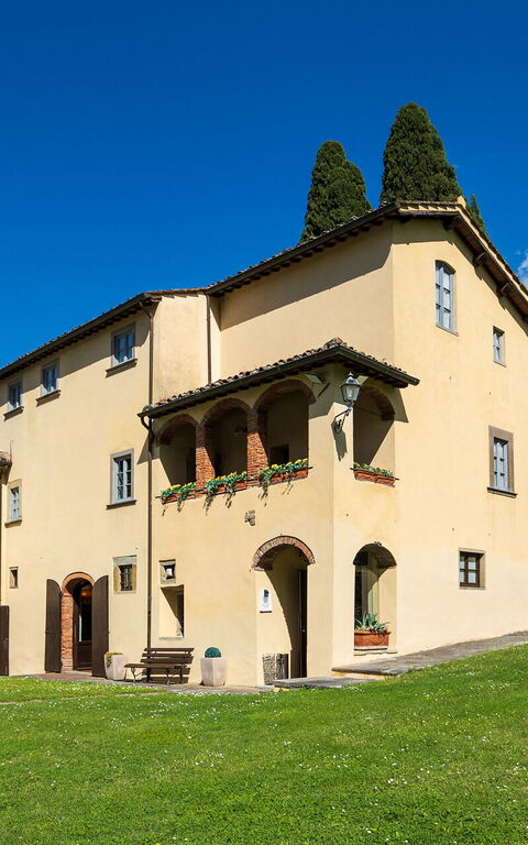 Santa Flora: Have, Udendørs, Udvendige