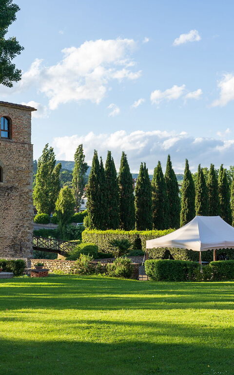 Santa Flora: Have, Udendørs, Udvendige