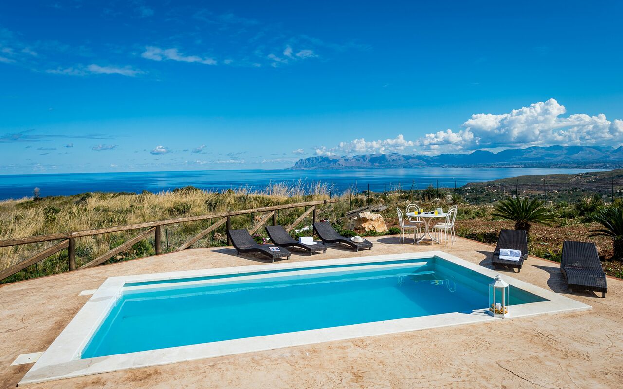Villa Livreri: pool, Visninger