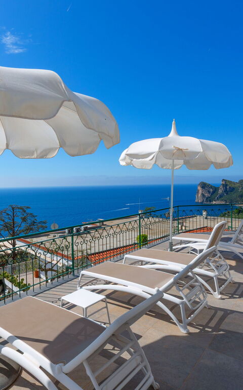 Villa Marianna: Udendørs, Udvendige, Visninger