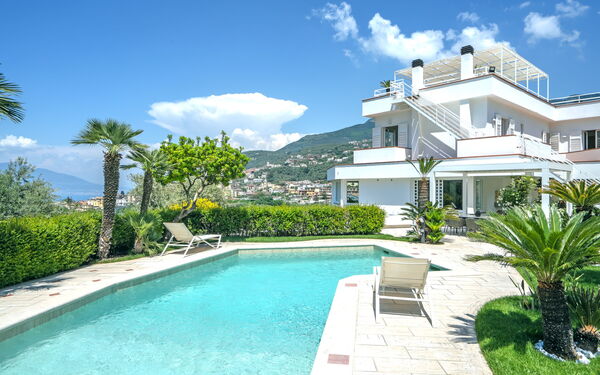 Villa Antonietta: Have, pool, Udendørs, Udvendige