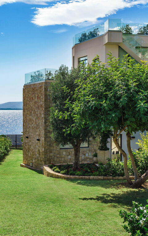 Villa Angelina: Have, Udendørs