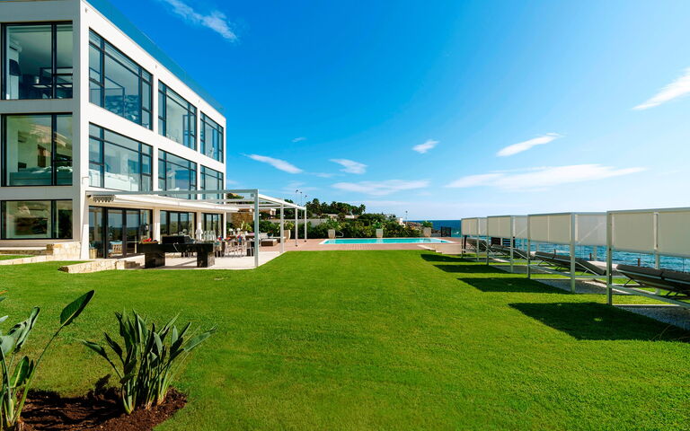 Villa Angelina: Have, Udendørs, Visninger