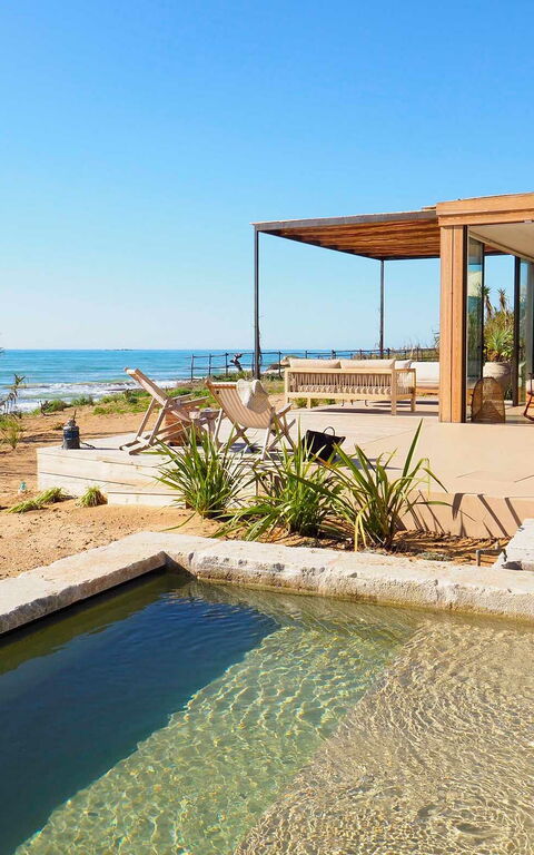 Circe: Have, pool, Sommer