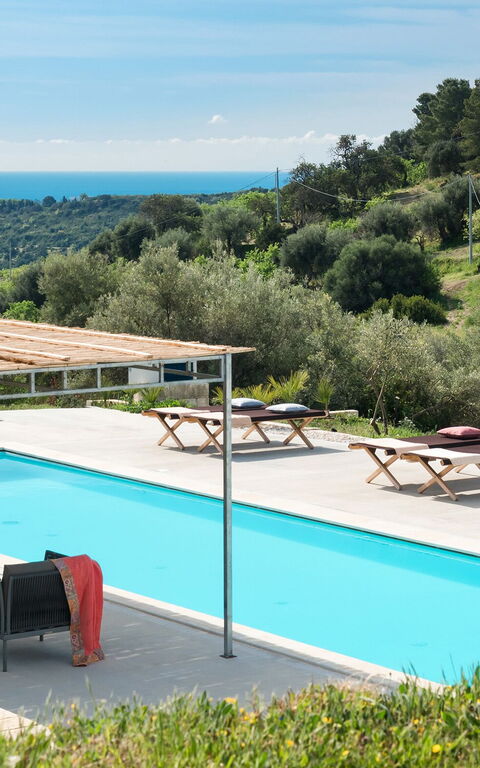 Villa Contra: pool, Udendørs