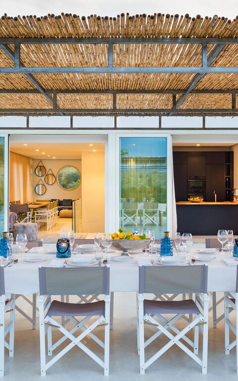 Villa Contra: Altan / terrasse / gårdhave, Udendørs