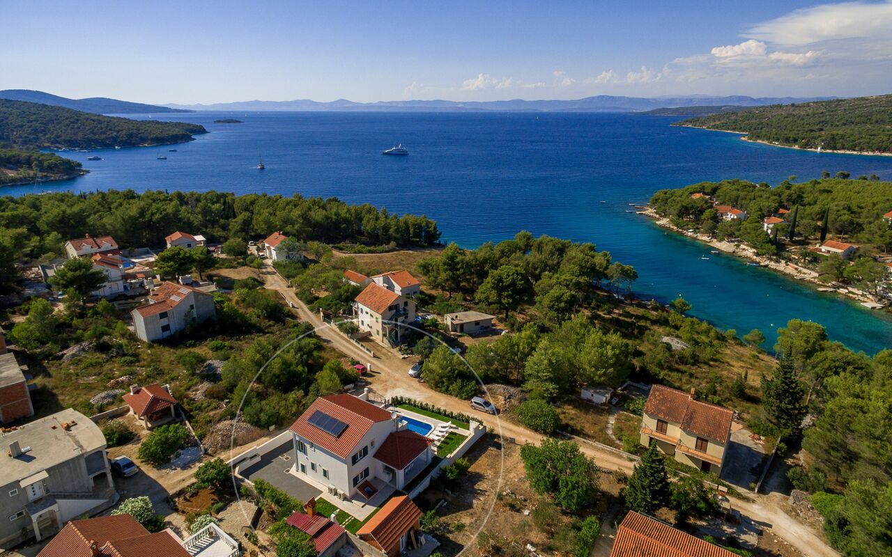 Villa Makarac