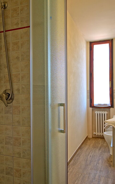 Nicola: Badeværelse