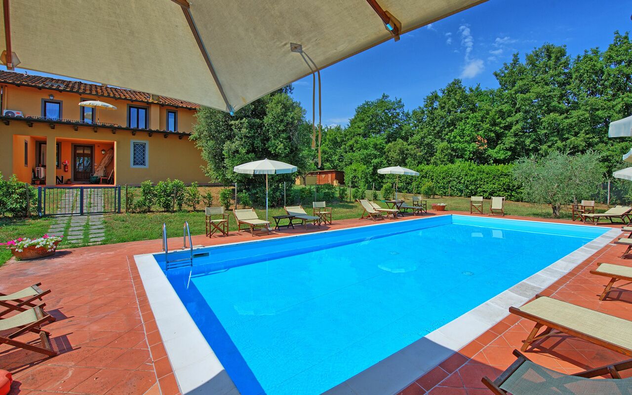 Nicola: pool