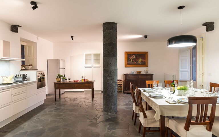 Etna Retreat: Frokostlokale, Køkken