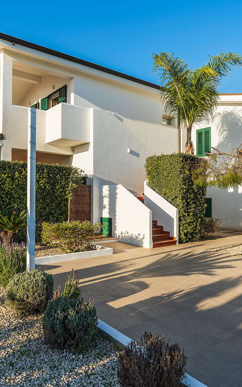 Anny: Have, Udvendige