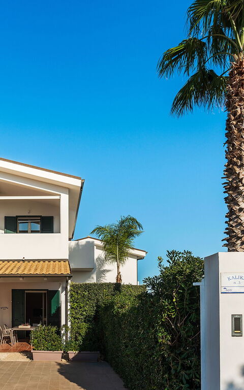 Anny: Have, Udvendige