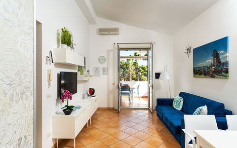 Feriebolig Calantha: Frokostlokale, Køkken, Stue