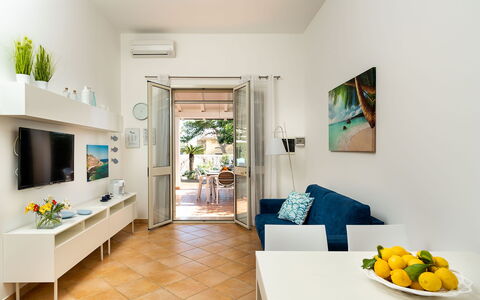 Feriebolig Euthalia: Frokostlokale, Køkken, Stue