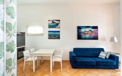 Feriebolig Kalika: Frokostlokale, Køkken, Stue