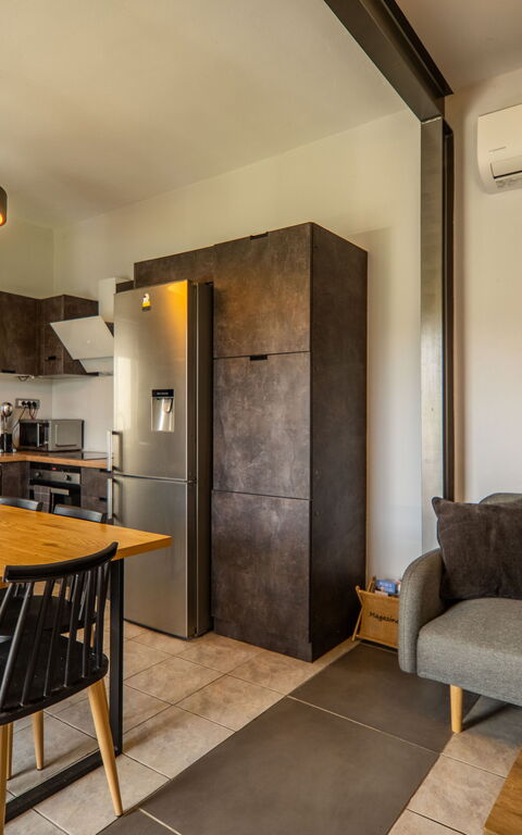 Villa Eftychia: Frokostlokale, Køkken, Stue