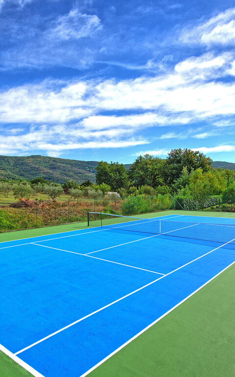 Zeffiro: Aktiviteter, Udendørs