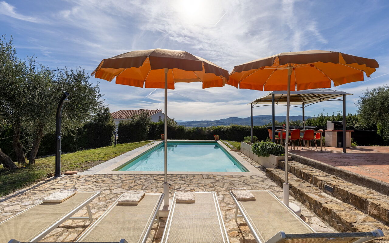 Villa Renina: pool, Udendørs