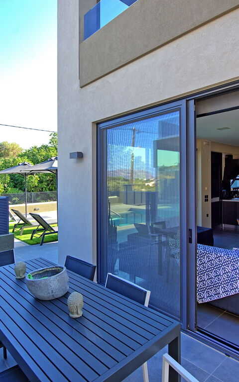 Villa Maripol: Altan / terrasse / gårdhave