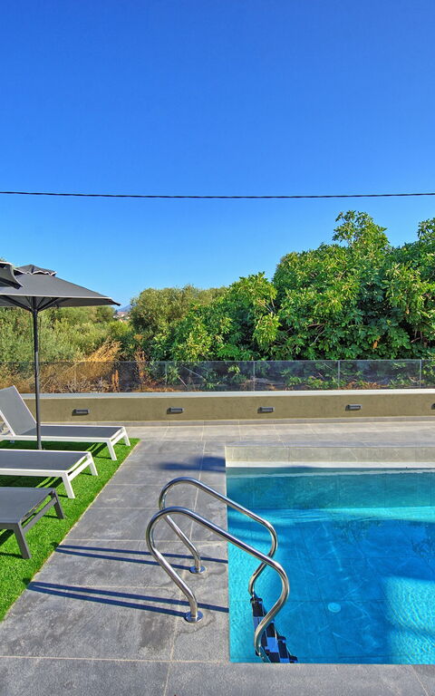 Villa Maripol: Have, pool, Sommer, Udendørs