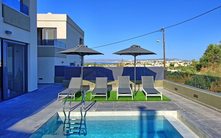 Villa Maripol: pool, Udendørs