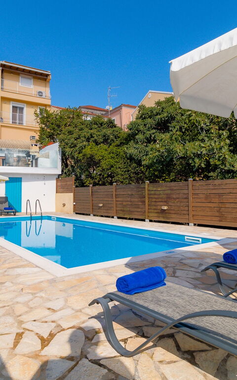 Villa Dinos: pool, Sommer