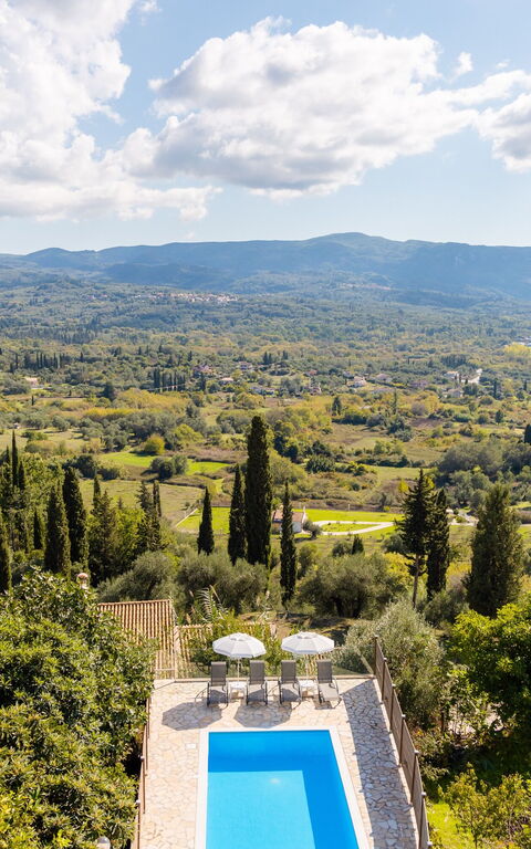 Villa Dinos: pool, Visninger