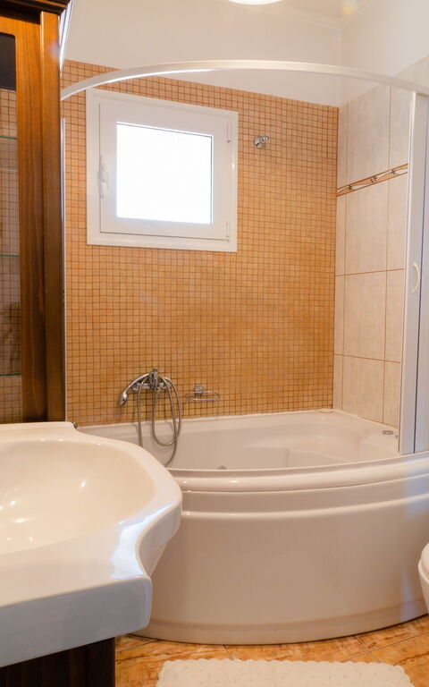 Villa Dinos: Badeværelse