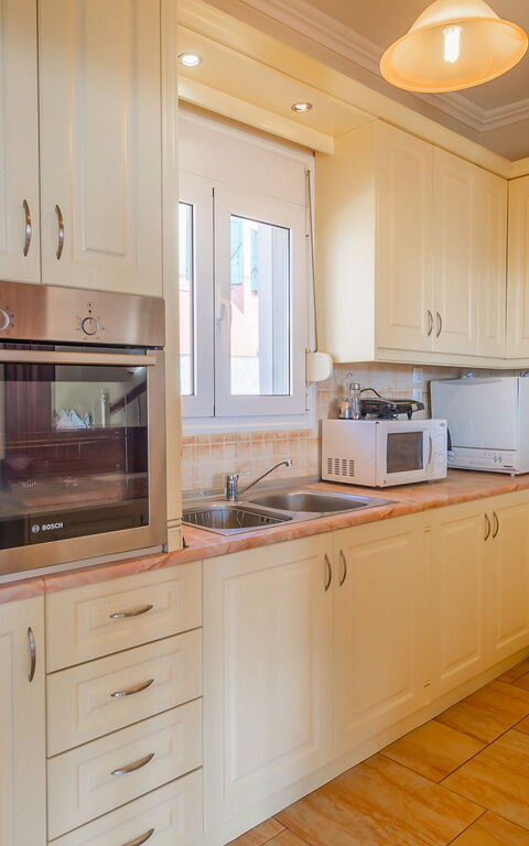 Villa Dinos: Køkken