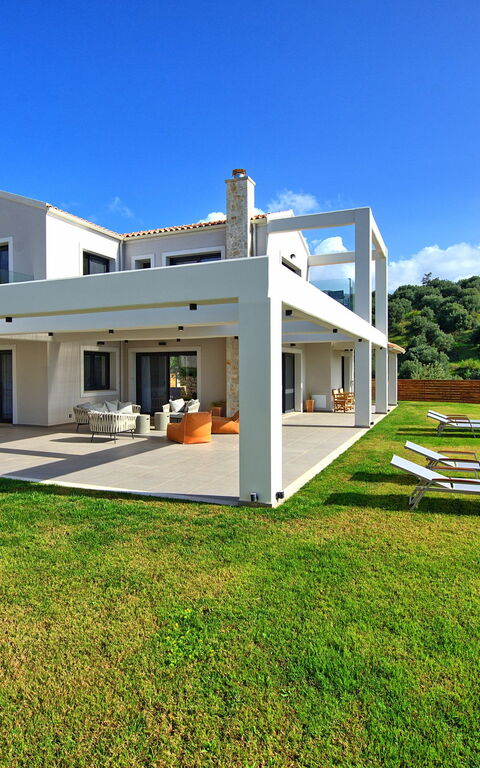 Villa Ebellina: Have, pool, Udendørs