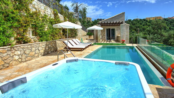 Villa Jacaranda: Have, pool