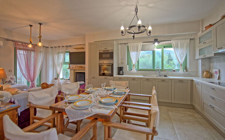 Villa Elaia: Frokostlokale, Køkken