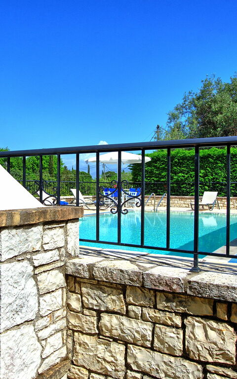 Villa Dimitris: pool, Udendørs
