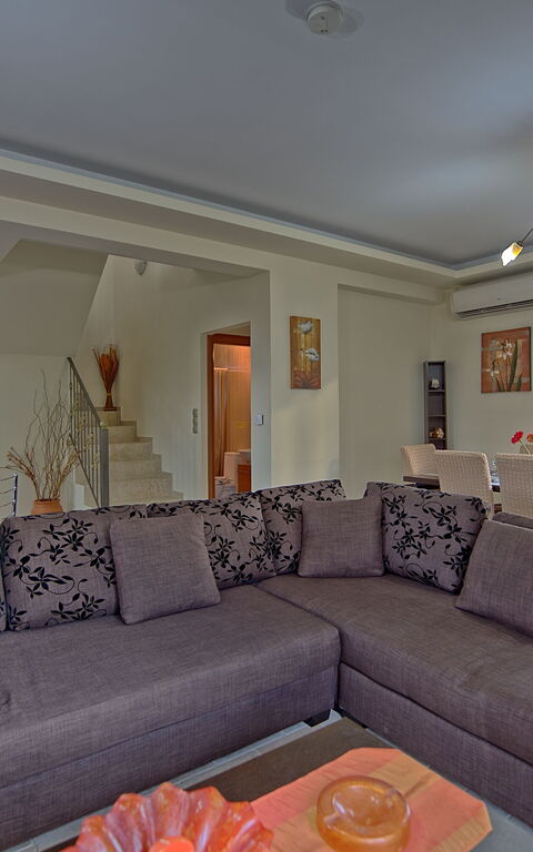 Villa Koules: Frokostlokale, Køkken, Stue