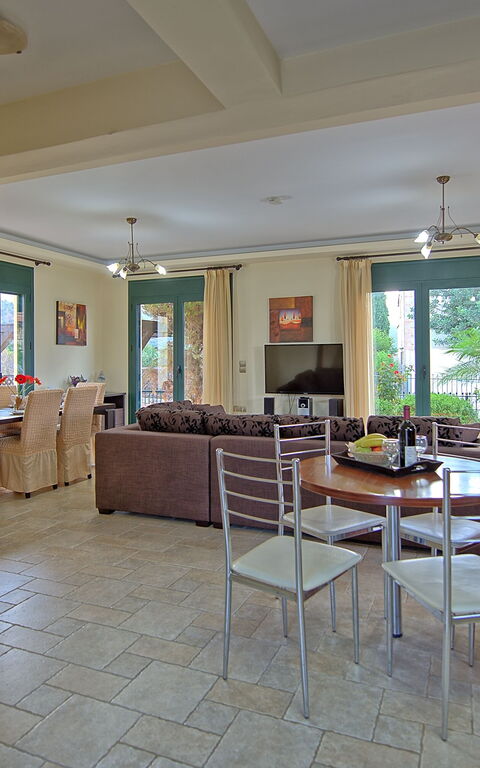 Villa Koules: Køkken